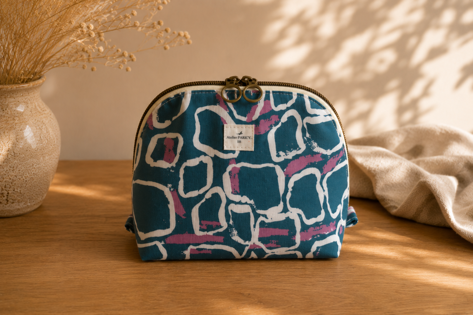 Trousse Saola, coloris bleu canard