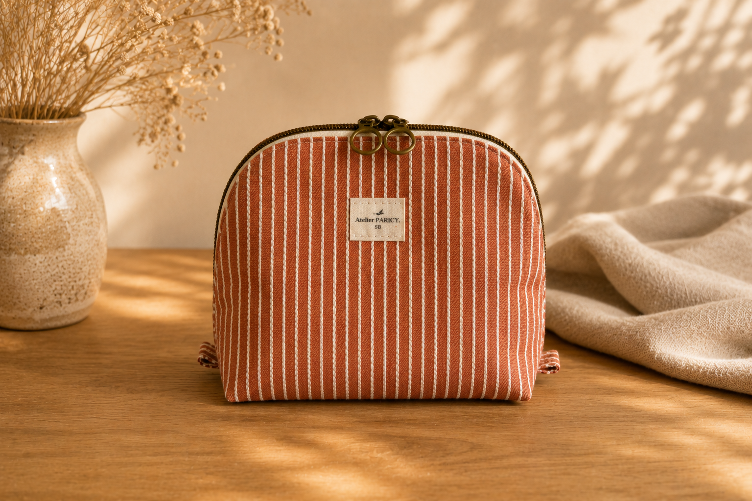 Trousse Saola, coloris terracotta
